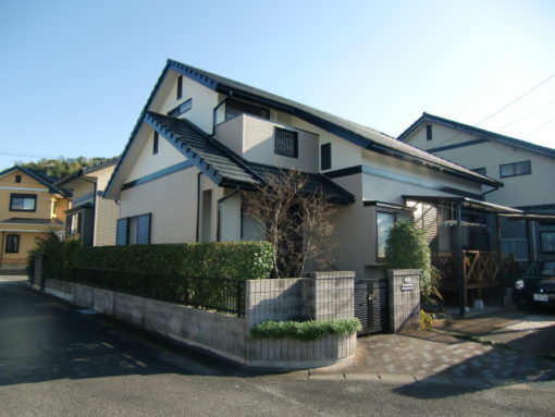 リビング吹抜けからの団らん